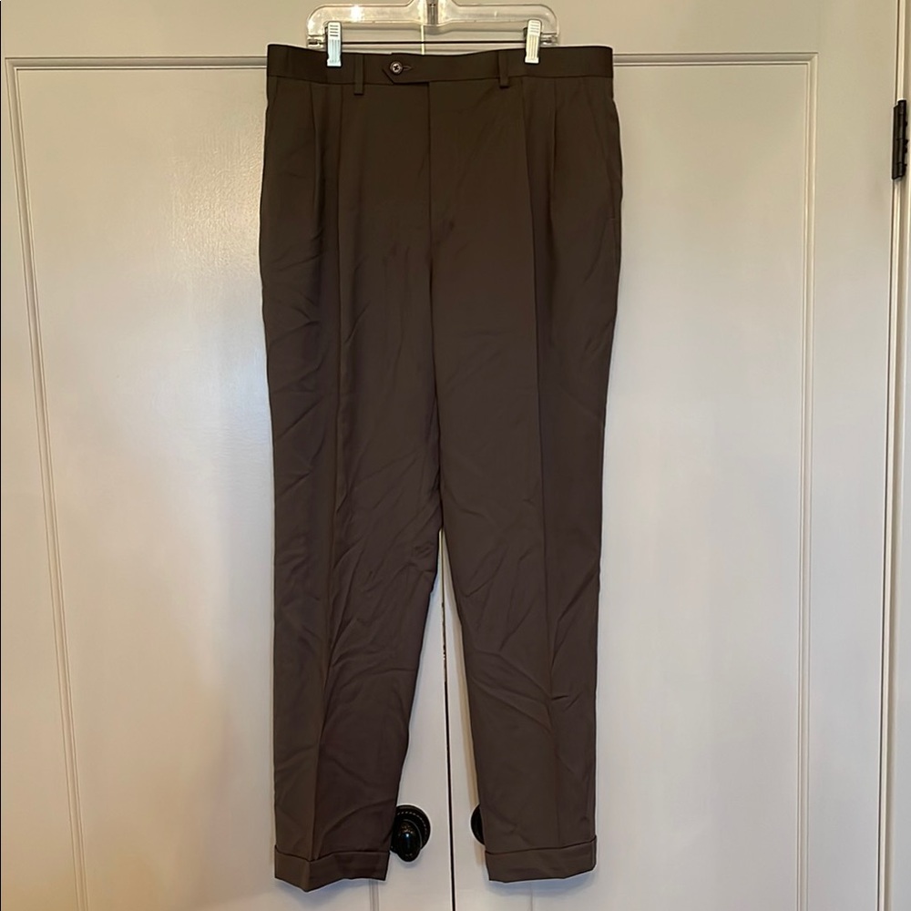 Brown Dress Pants with Straight Leg Cut and Smooth Texture